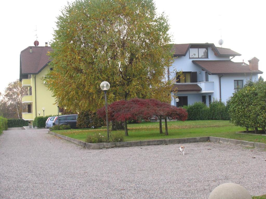 Albergo Residence Isotta Veruno Eksteriør billede