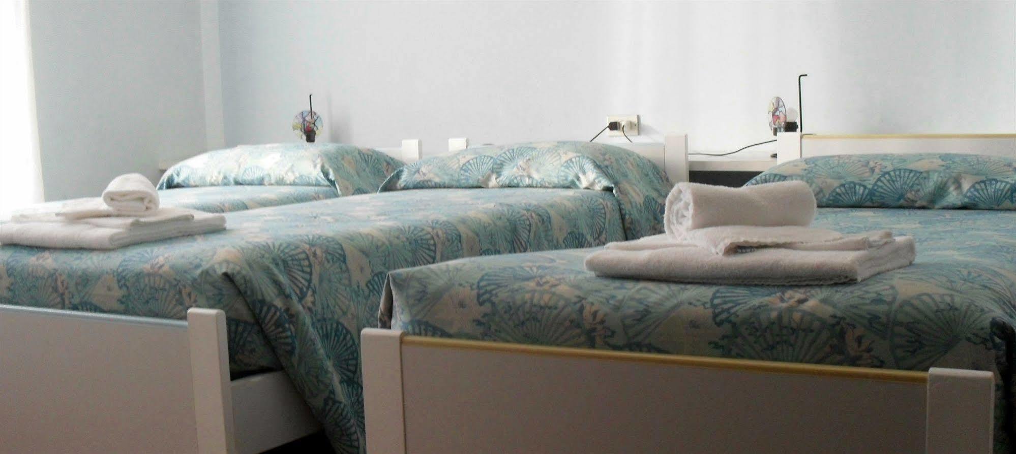 Albergo Residence Isotta Veruno Eksteriør billede